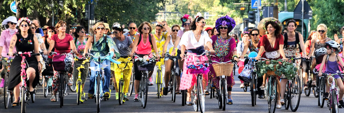 Fancy Women Bike Ride Ankündigung in Stuttgart (© suslukadinlarbisikletturu.com/etkinlik/stuttgart)