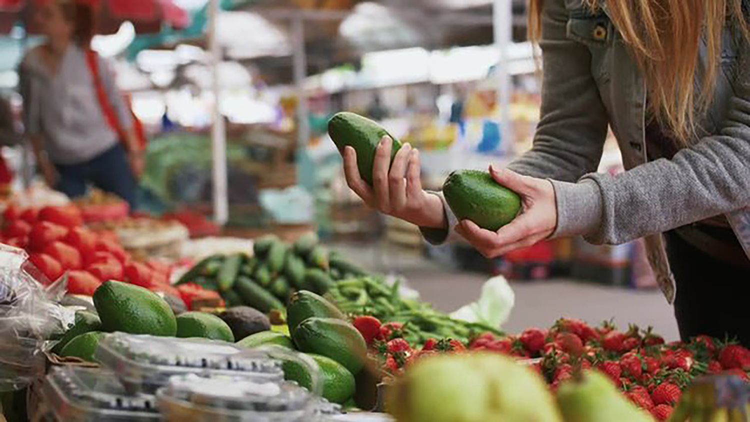 Touch in everyday food practices